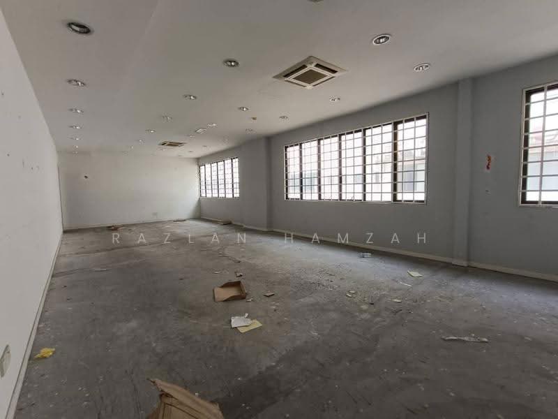 Shop / Office for Rent in Bandar Baru Sungai Buloh (Sungai Buloh) - Razlan Hamzah - Interior - PropertyGuru.com.my