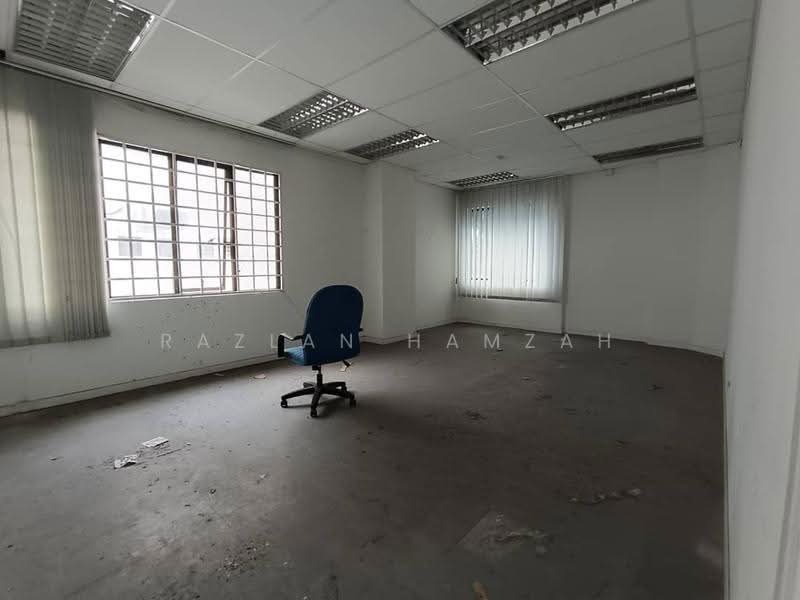 Shop / Office for Rent in Bandar Baru Sungai Buloh (Sungai Buloh) - Razlan Hamzah - Interior - PropertyGuru.com.my