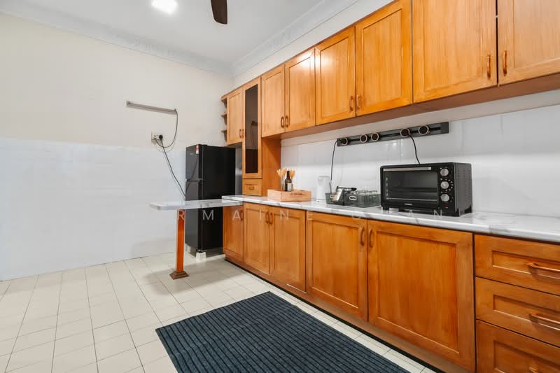Rumah Teres 2-Tingkat untuk Disewa di Happy Garden (Kuchai Lama) - Shermaine Chan - Kitchen - PropertyGuru.com.my