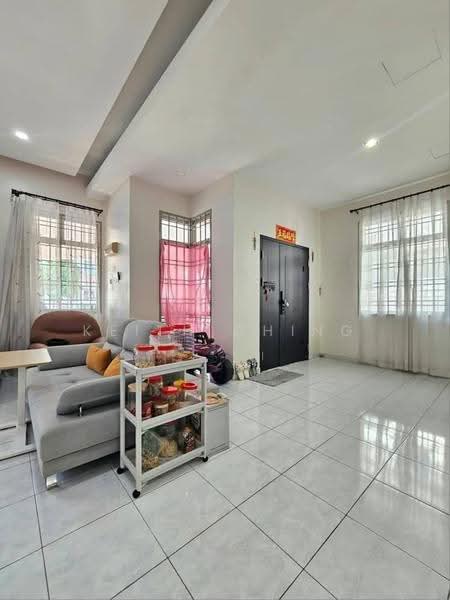 3-storey Terraced House for Sale in Taman Bukit Jaya (Ulu Tiram) - Keith Ching - Living Room - PropertyGuru.com.my