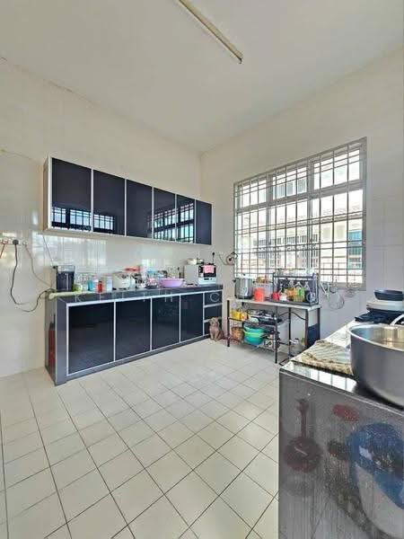 3-storey Terraced House for Sale in Taman Bukit Jaya (Ulu Tiram) - Keith Ching - Kitchen - PropertyGuru.com.my