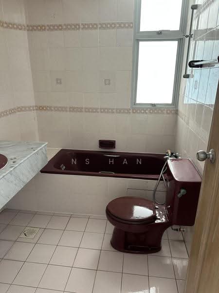 Kondominium untuk Dijual di Ocean Palms Condominium - NS Han - Bathroom - PropertyGuru.com.my