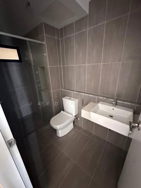 Kediaman Servis untuk Dijual di The Pulse Residence - Jayden Tan - Bathroom - PropertyGuru.com.my