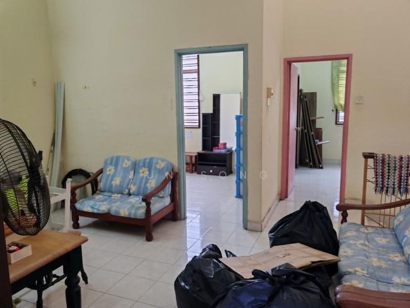 2-storey Terraced House for Sale in Bandar Putra (Kulai) - Jun Song - PropertyGuru.com.my