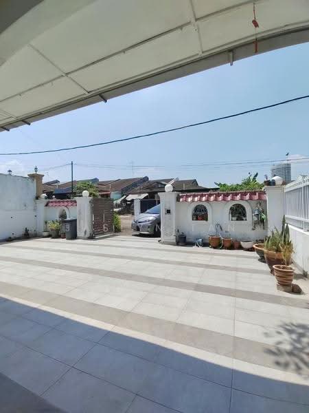 Rumah Berkembar untuk Dijual di Taman Rinting (Masai) - Jaslyn Tan - Exterior - PropertyGuru.com.my