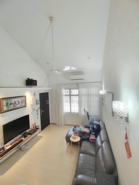 Rumah Berkembar untuk Dijual di Taman Rinting (Masai) - Jaslyn Tan - Living Room - PropertyGuru.com.my