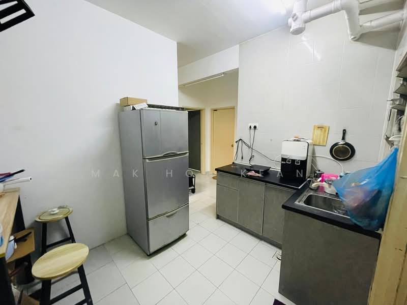 Apartment for Rent at Kemuning Aman - Mak Hon Kean - Kitchen - PropertyGuru.com.my