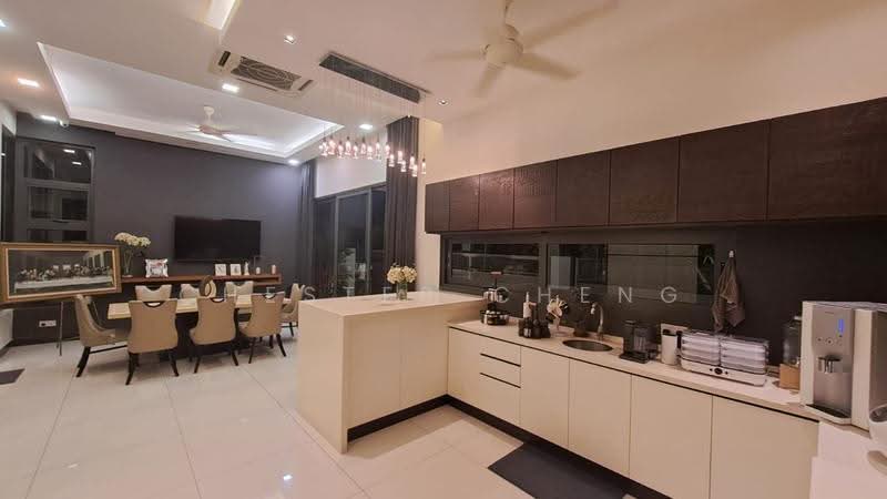Bungalow House for Sale in Subang Heights (Subang Jaya) - Chester Cheng - PropertyGuru.com.my