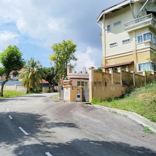 Residential Land for Sale in Saujana Utama (Selangor) - James Yim - Neighbour 4 - PropertyGuru.com.my