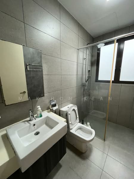 Kondominium untuk Disewa di Park Villa - Mak Hon Kean - Bathroom - PropertyGuru.com.my