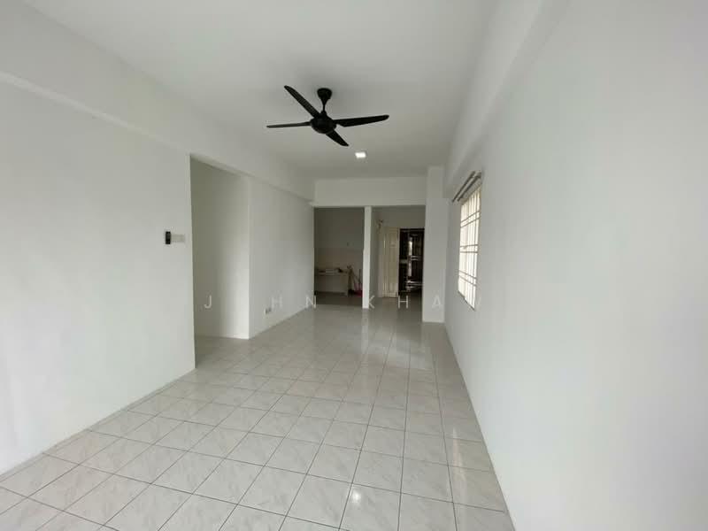 Pangsapuri untuk Dijual di Jalil Damai Apartments - John Khaw - Living Room - PropertyGuru.com.my
