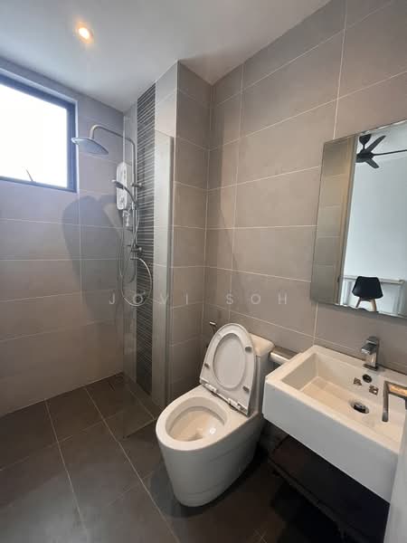 Condominium for Rent at Far East - Jovi Soh - Bathroom - PropertyGuru.com.my