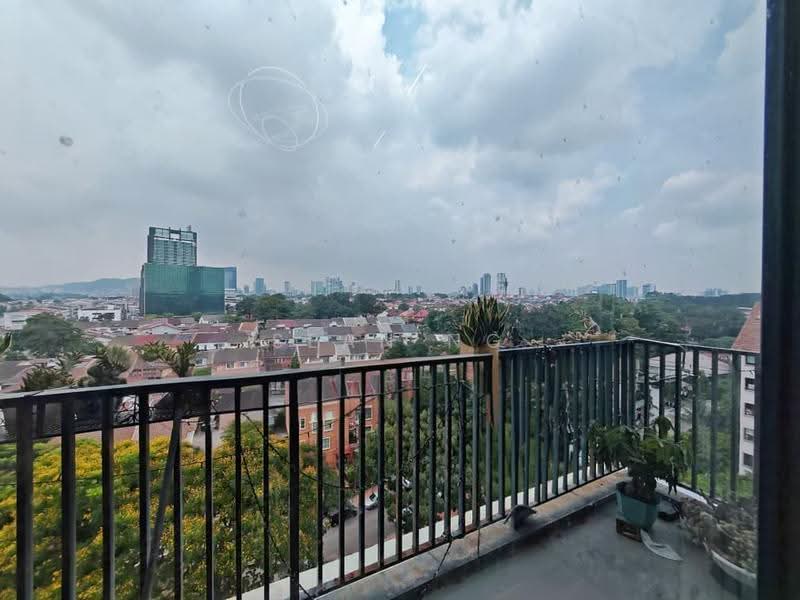 Rumah Bandar untuk Dijual di Petaling (Selangor) - Sean Ng - Balcony - PropertyGuru.com.my