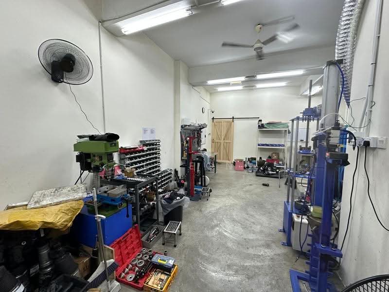 Shop / Office for Sale in Taman Connaught (Cheras) - CL Leong - Interior - PropertyGuru.com.my