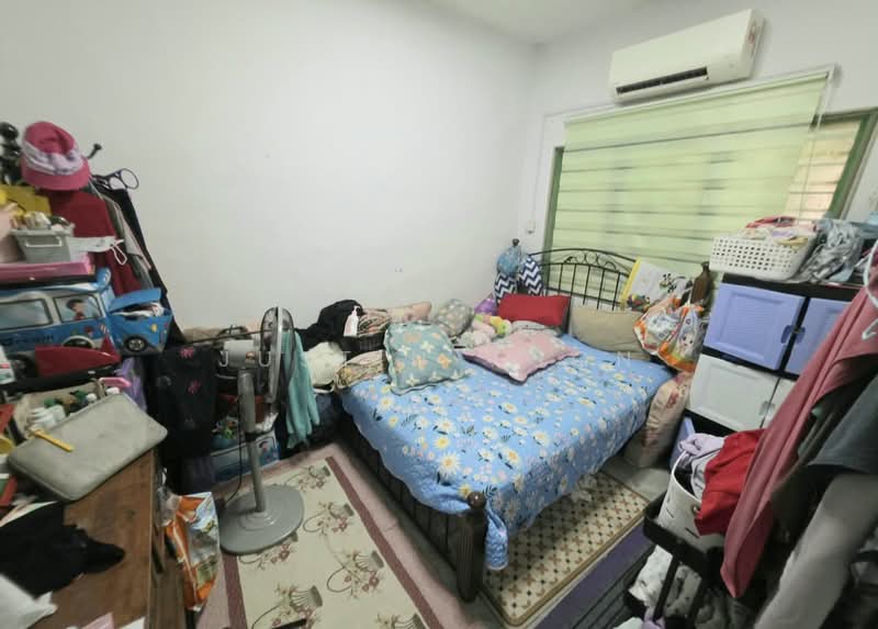 2-storey Terraced House for Sale in Usj 17 (Subang Jaya) - Justin Voon - Bedroom - PropertyGuru.com.my