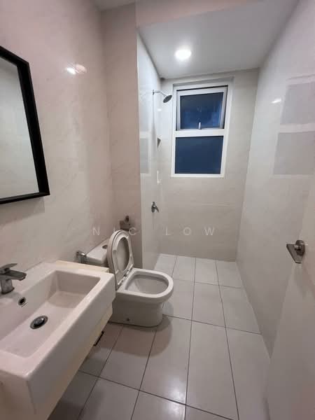 Kediaman Servis untuk Disewa di Eco Sky - Nic Low - Bathroom - PropertyGuru.com.my