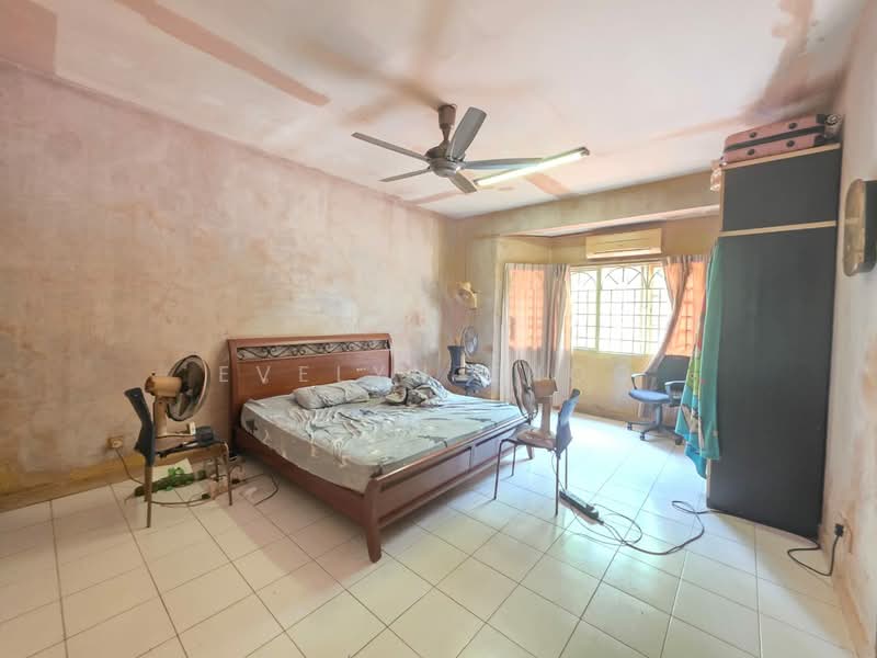 Rumah Teres 2-Tingkat untuk Dijual di Desa Coalfields (Sungai Buloh) - Evelyn Khoo - Bedroom - PropertyGuru.com.my