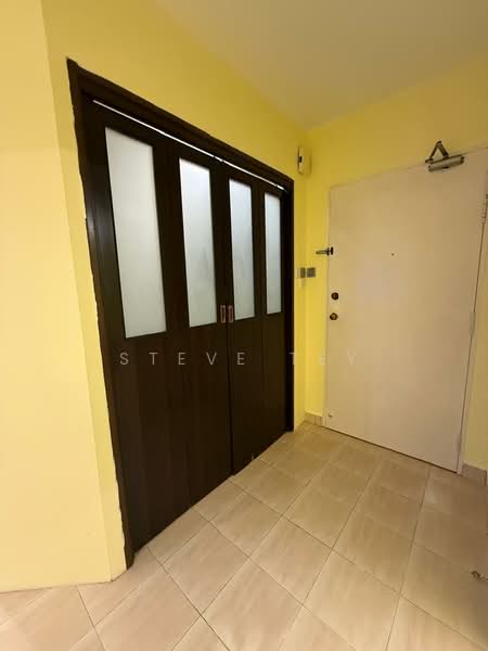 Pangsapuri untuk Dijual di Aster Court - Steve Tey - Entrance - PropertyGuru.com.my