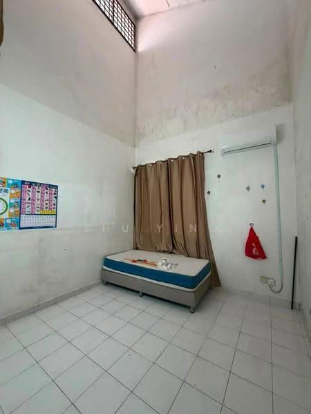 Rumah Teres 1-Tingkat untuk Dijual di Taman Perling (Perling) - Shu Ying - Bedroom - PropertyGuru.com.my
