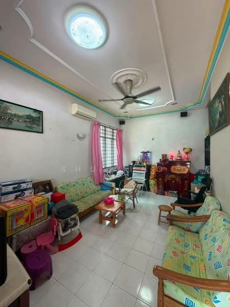 Rumah Teres 1-Tingkat untuk Dijual di Taman Perling (Perling) - Shu Ying - Living Room - PropertyGuru.com.my