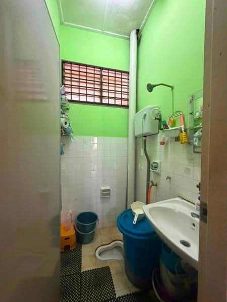 Rumah Teres 1-Tingkat untuk Dijual di Taman Perling (Perling) - Shu Ying - Bathroom - PropertyGuru.com.my