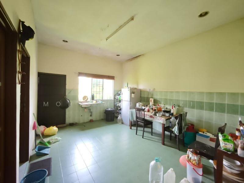 Rumah Berkembar untuk Dijual di Kampung Chengal Lempong (Sungai Karang) - Mohammad Azizi - PropertyGuru.com.my