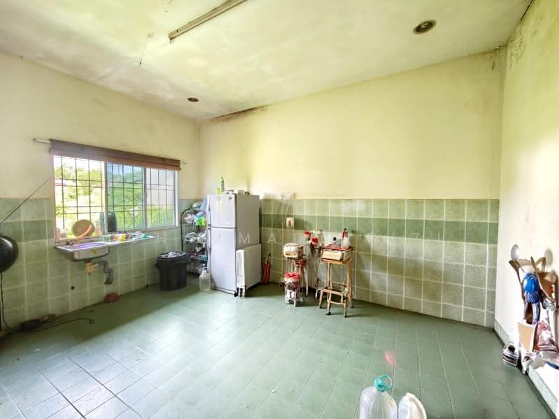 Rumah Berkembar untuk Dijual di Kampung Chengal Lempong (Sungai Karang) - Mohammad Azizi - PropertyGuru.com.my