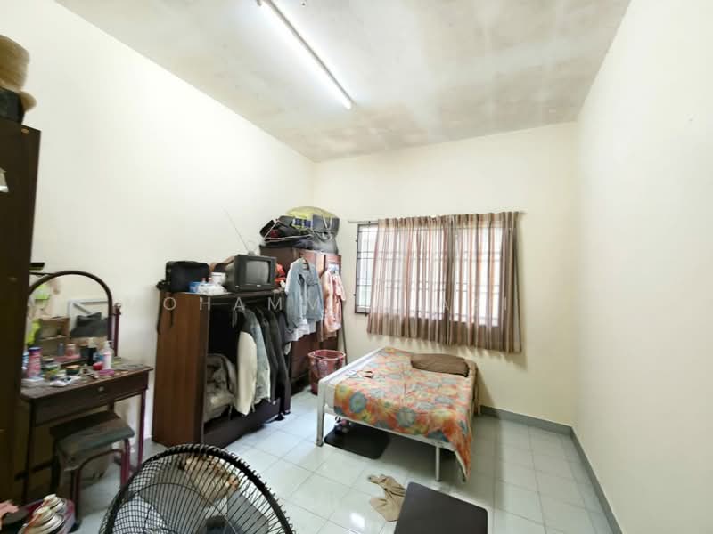 Rumah Berkembar untuk Dijual di Kampung Chengal Lempong (Sungai Karang) - Mohammad Azizi - PropertyGuru.com.my