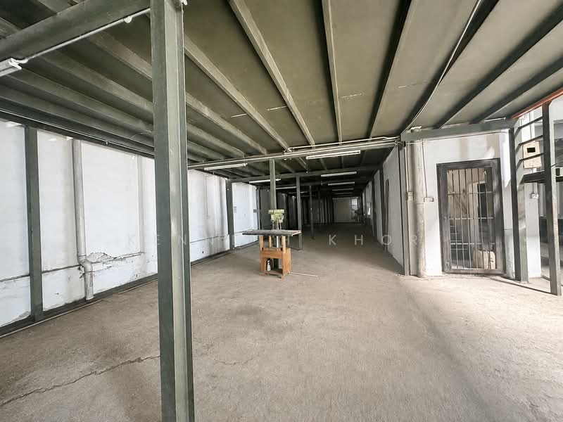 Semi-D Factory for Rent in Taman Bukit Mewah (Tampoi) - Kenneth Khor - Interior - PropertyGuru.com.my