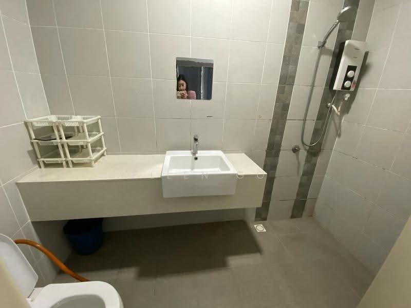 Kondominium untuk Disewa di Imperial Residences - Ellen Go - Bathroom - PropertyGuru.com.my