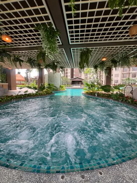 Kediaman Servis untuk Disewa di Residensi Dian II - Nazrin Affendy - Pool - PropertyGuru.com.my