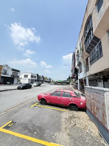 Shop for Rent in Subang (Selangor) - Steven Lim - Exterior - PropertyGuru.com.my
