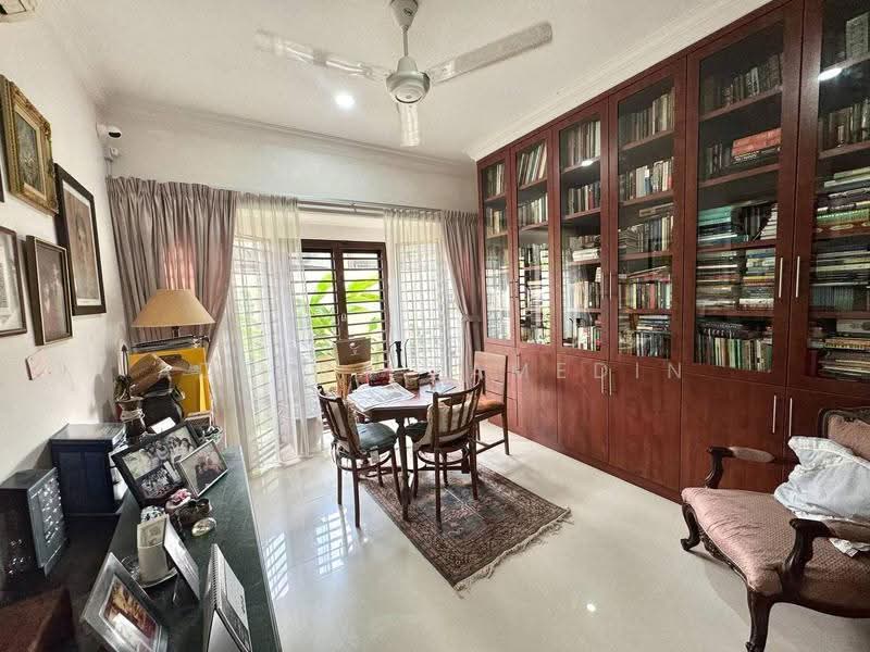 Bungalow House untuk Dijual di Kampung Tunku (Petaling Jaya) - Adzura Zamedin - Study - PropertyGuru.com.my