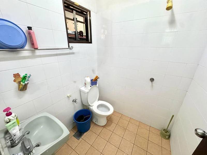 Bungalow House untuk Dijual di Kampung Tunku (Petaling Jaya) - Adzura Zamedin - Bathroom - PropertyGuru.com.my