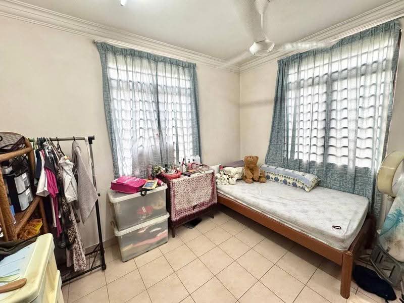 Bungalow House untuk Dijual di Kampung Tunku (Petaling Jaya) - Adzura Zamedin - Bedroom - PropertyGuru.com.my