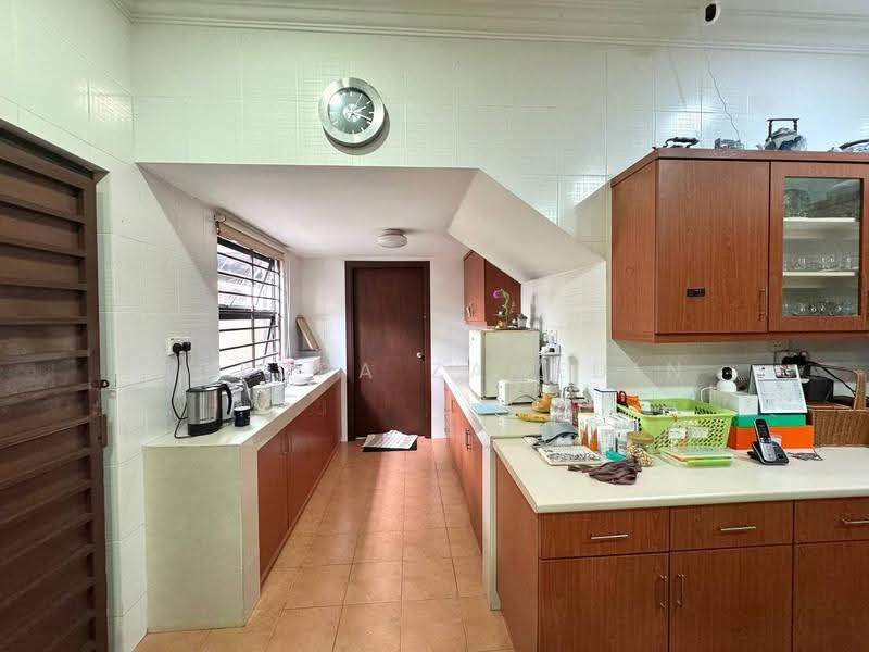 Bungalow House untuk Dijual di Kampung Tunku (Petaling Jaya) - Adzura Zamedin - Kitchen - PropertyGuru.com.my