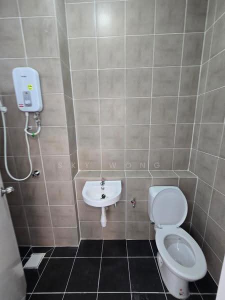 Kondominium untuk Disewa di Pangsapuri D'Ruby - Sky Wong - Bathroom - PropertyGuru.com.my