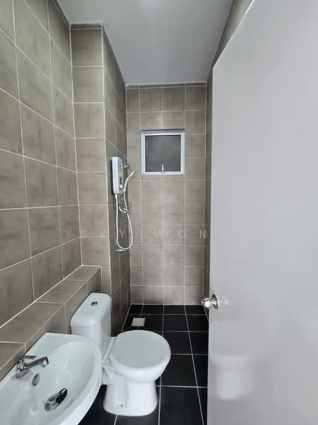 Kondominium untuk Disewa di Pangsapuri D'Ruby - Sky Wong - Bathroom - PropertyGuru.com.my