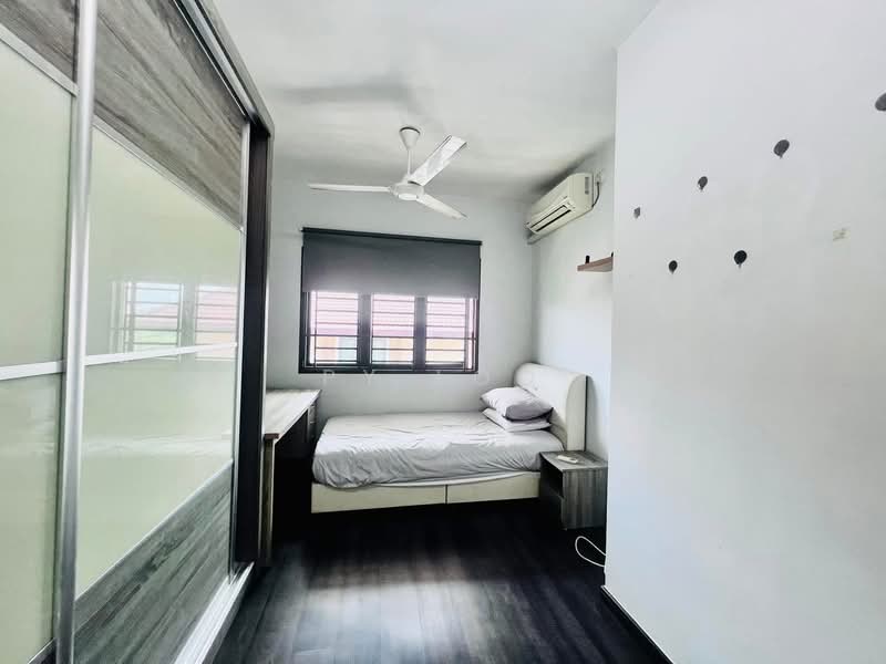 Apartment for Rent at Larkin Residence (Phase One) - PY Loo - Bedroom - PropertyGuru.com.my
