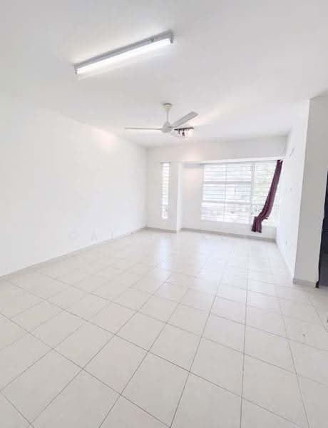 Rumah Teres untuk Dijual di Taman Jelok Impian (Kajang) - Calvin Kok - Living Room - PropertyGuru.com.my