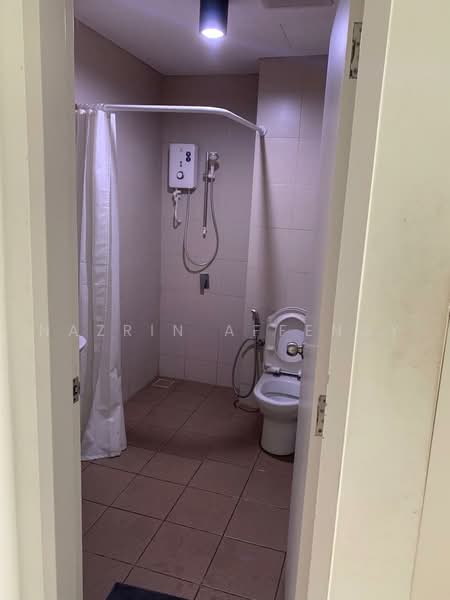 Kediaman Servis untuk Disewa di i-SOHO @ i-City - Nazrin Affendy - Bathroom - PropertyGuru.com.my
