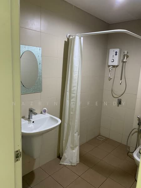 Kediaman Servis untuk Disewa di i-SOHO @ i-City - Nazrin Affendy - Bathroom - PropertyGuru.com.my