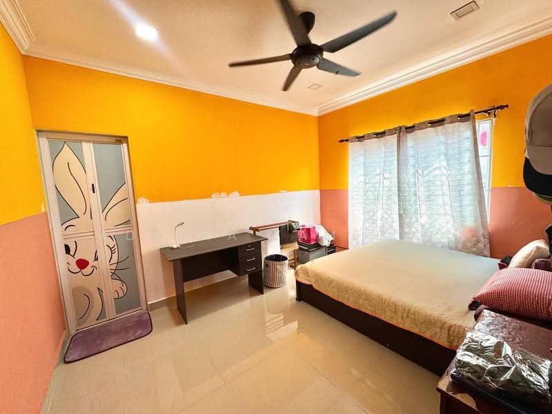 Bungalow House for Sale in Kota Perdana (Seri Kembangan) - Adzura Zamedin - Bedroom - PropertyGuru.com.my