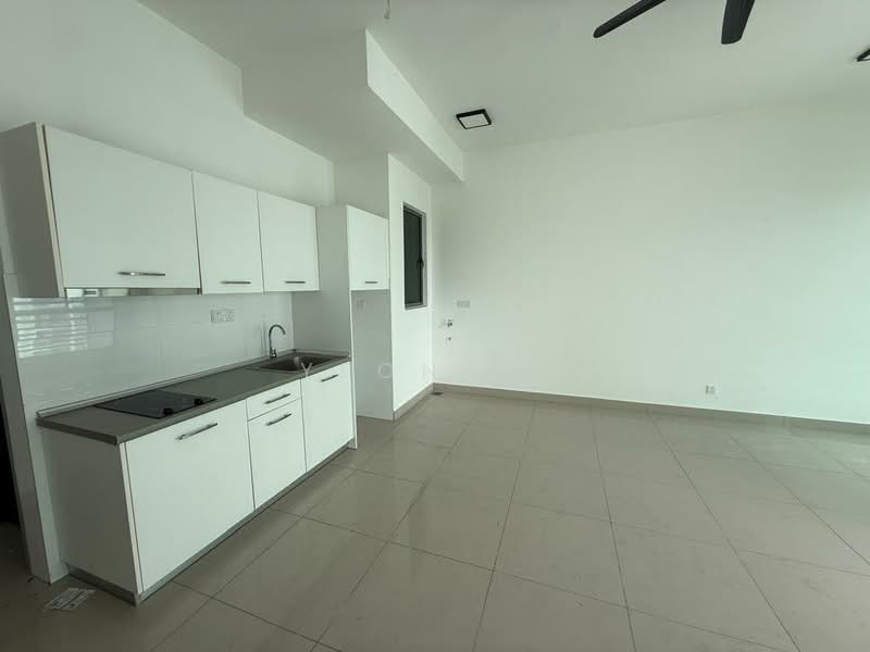 Kediaman Servis untuk Dijual di Cybersquare - Yeong . - Kitchen - PropertyGuru.com.my
