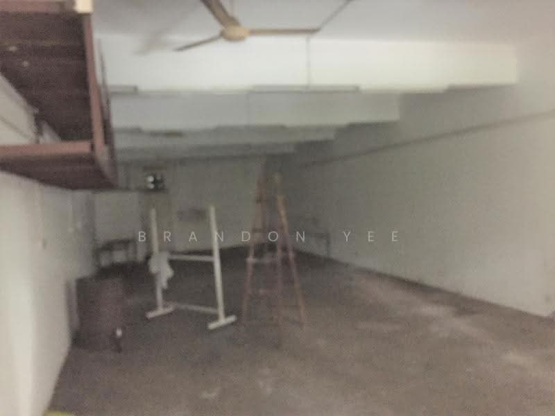 Factory for Rent in Taman Perindustrian Bukit Serdang (Seri Kembangan) - Brandon Yee - Interior - PropertyGuru.com.my