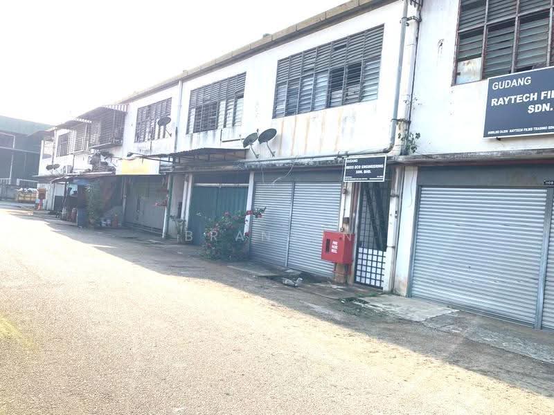 Factory for Rent in Taman Perindustrian Bukit Serdang (Seri Kembangan) - Brandon Yee - Exterior - PropertyGuru.com.my