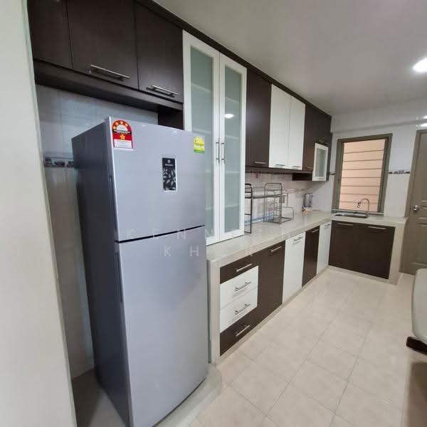 Apartment for Rent at Bayu Puteri 3 - Kenneth Khor - Kitchen - PropertyGuru.com.my