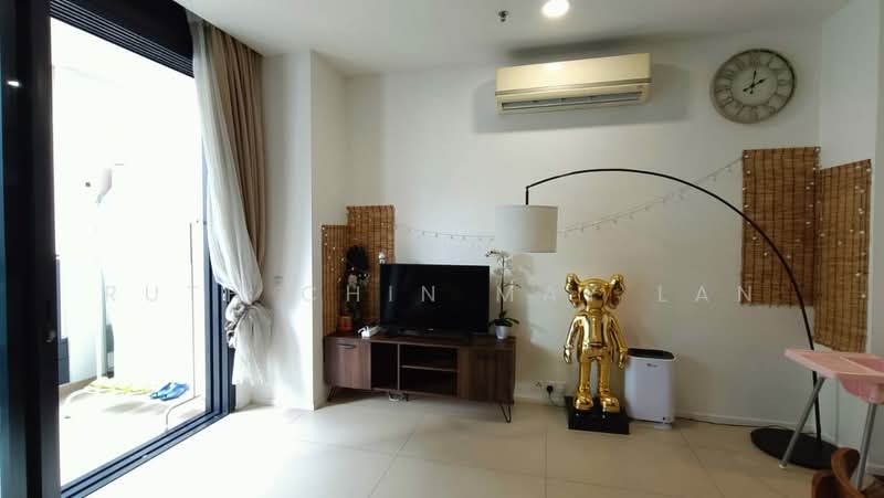 Service Residence for Sale at Arcoris SOHO - Ruth Chin May Lan - Living Room - PropertyGuru.com.my