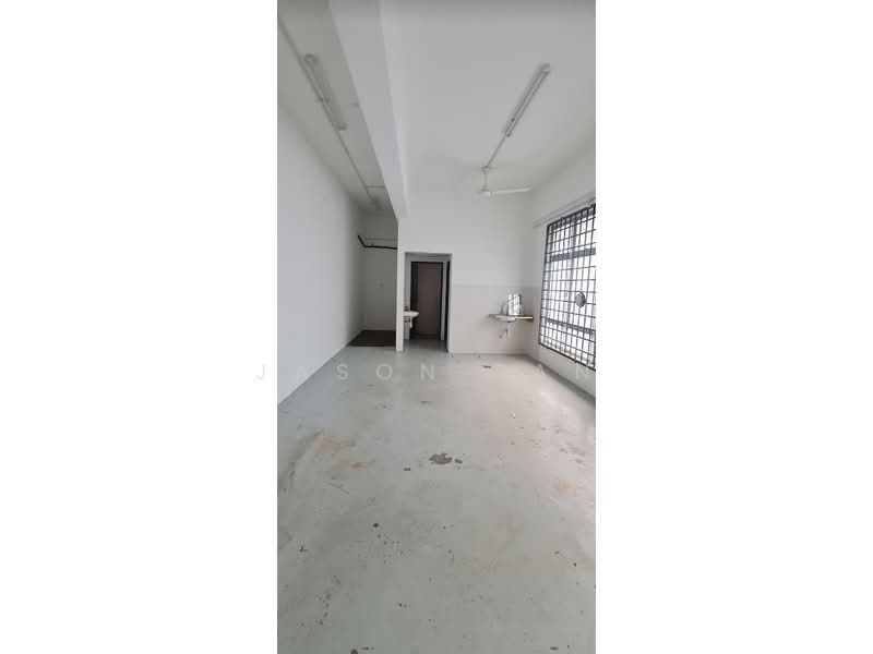 Kedai untuk Disewa di Taman Puncak Jalil (Seri Kembangan) - Jason Tan - Interior - PropertyGuru.com.my