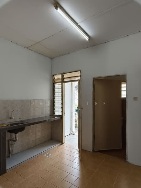 Rumah Teres 1-Tingkat untuk Dijual di Cyberjaya (Selangor) - Jessie Lee - Kitchen - PropertyGuru.com.my